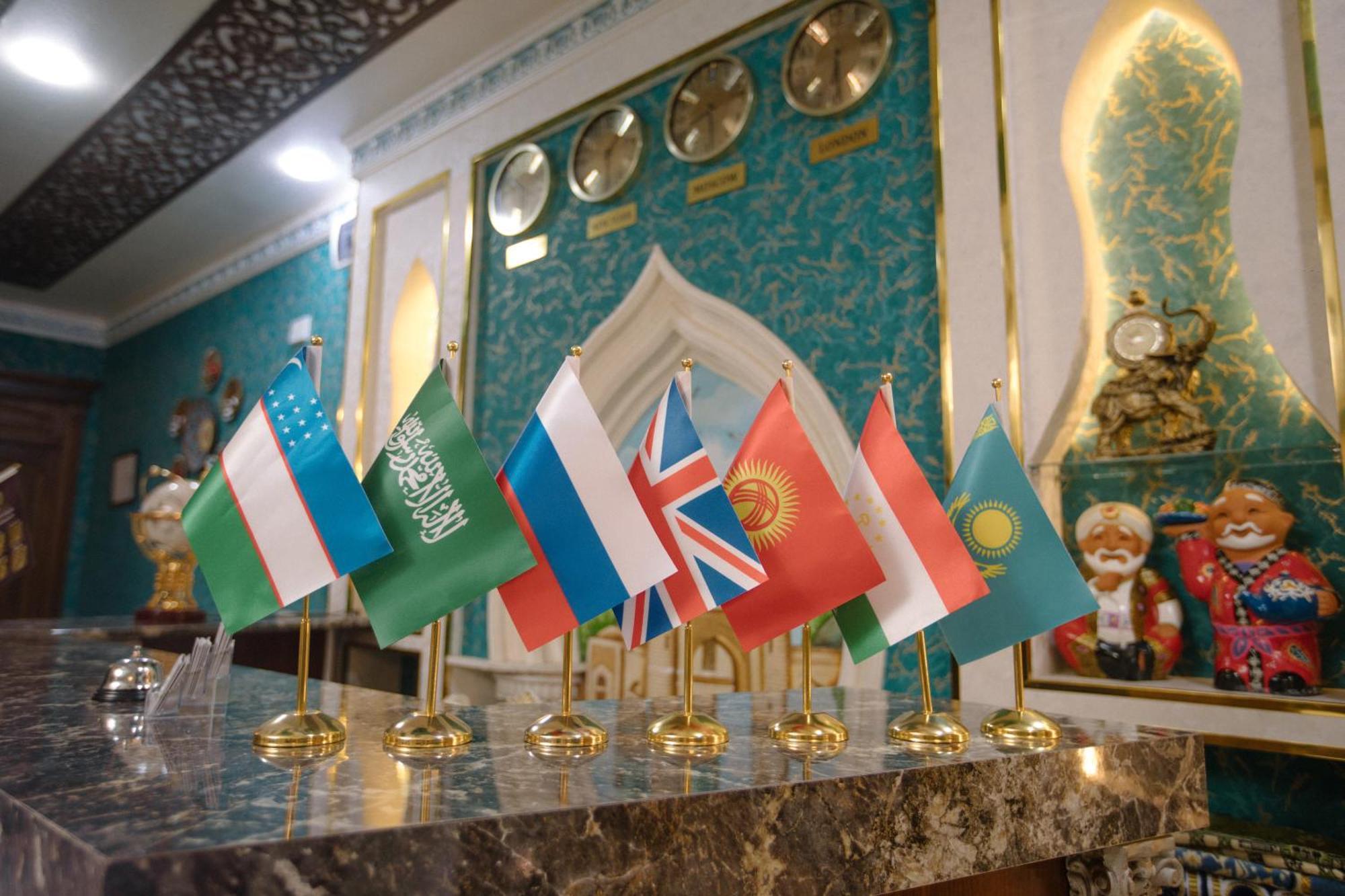 Dendi Plaza Hotel Bukhara Esterno foto